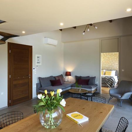 Amfikleia Chalet By Relax In Greece エクステリア 写真